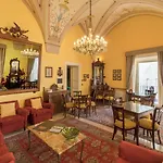 Hotel Palazzo Papaleo 5*