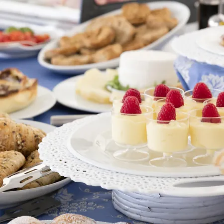 Hotel Palazzo Papaleo 5*