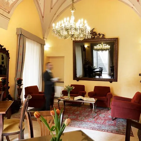 Palazzo Papaleo 오트란토