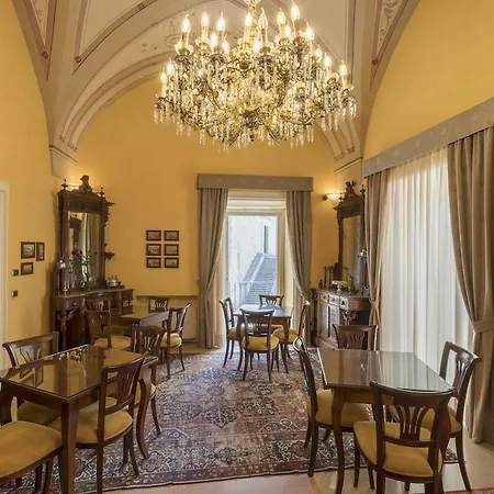 Palazzo Papaleo Hotel 5*