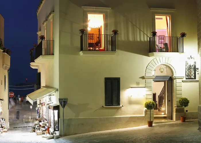 Hotel Palazzo Papaleo 5*