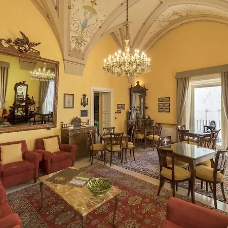 Palazzo Papaleo فندق