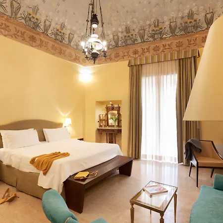 Palazzo Papaleo 5* Οτράντο