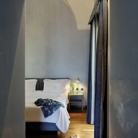 Hotel Palazzo Papaleo 5*