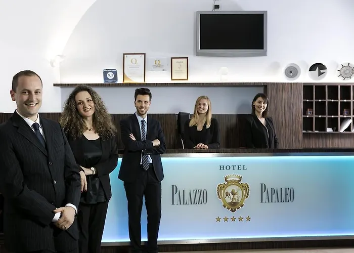 Palazzo Papaleo فندق أوترانتو