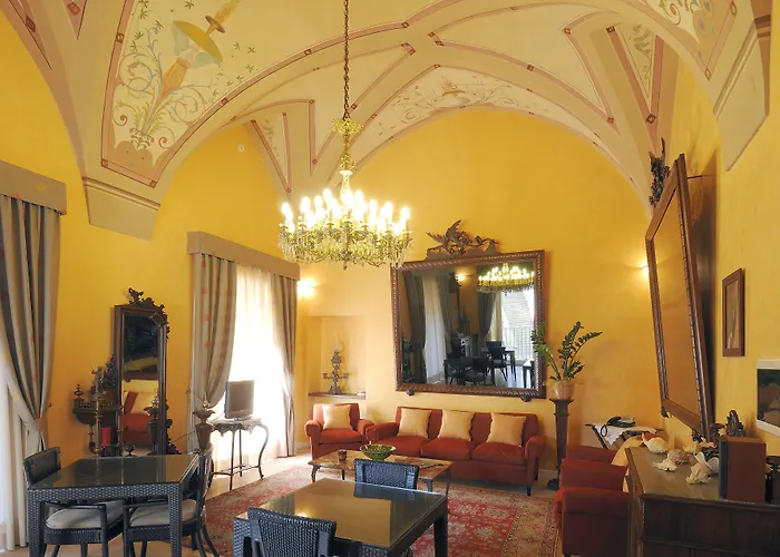 Palazzo Papaleo Hotel 5*