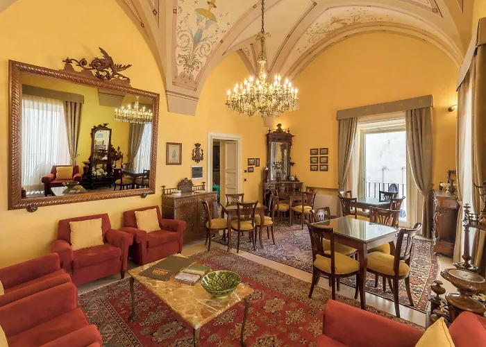 Hotel Palazzo Papaleo 5*